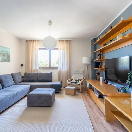 Family Apartment Medulin